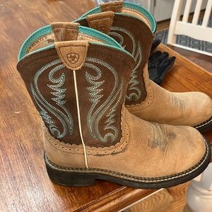 Girls Artiat Boots